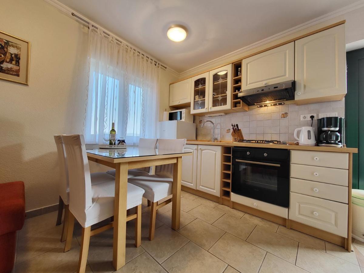 Holiday Home Duje Mali Iž エクステリア 写真
